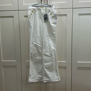 NWT Women’s White Jeans